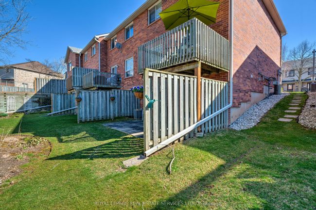 21 - 2120 Headon Rd, Condo with 3 bedrooms, 4 bathrooms and 1 parking in Burlington ON | Image 34