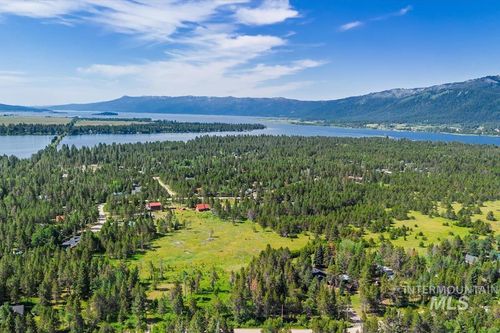 139 Camas Ln, Donnelly, ID, 83615-4900 | Card Image