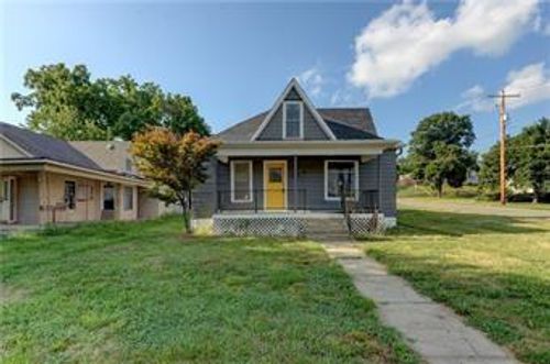 1403 Commercial St, Atchison, KS, 66002-2220 | Card Image