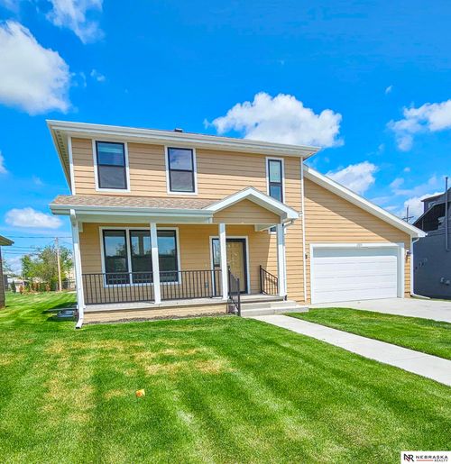 2420 Patrick Ave, Omaha, NE, 68111-4316 | Card Image