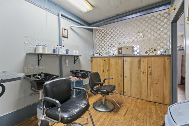 Hair Salon | Image 13