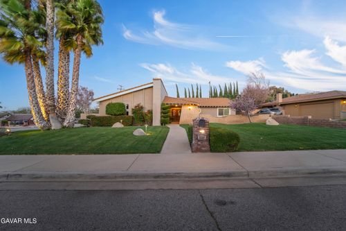 41240 47th St W, Quartz Hill, CA, 93536-2409 | Card Image