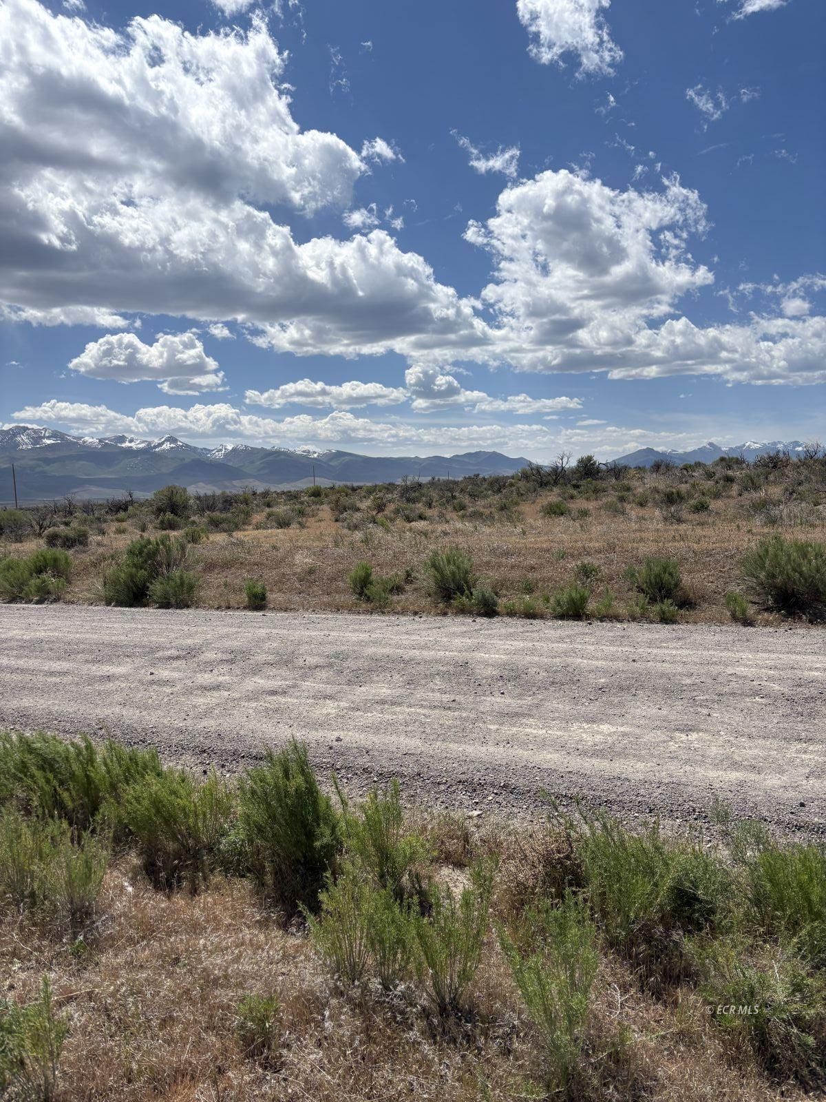 Land in Deeth 4