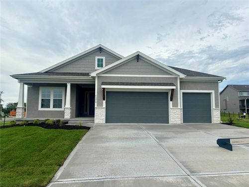 24919 W 145th St, Olathe, KS, 66061-5209 | Card Image