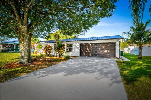 762 Ne Lanfair St, Port St. Lucie, FL, 34983-1229 | Card Image