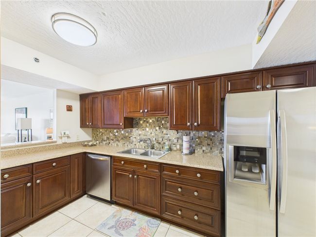 6039 - 6039 River Run Dr, House attached with 2 bedrooms, 2 bathrooms and null parking in Sebastian FL | Image 9