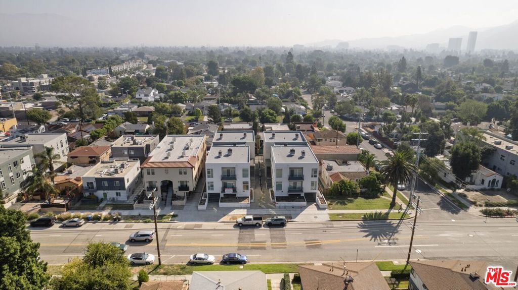 Residential Lease in North Hollywood