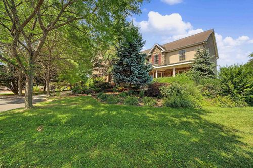 1 Barr Ct, Linwood, NJ, 08221-1949 | Card Image