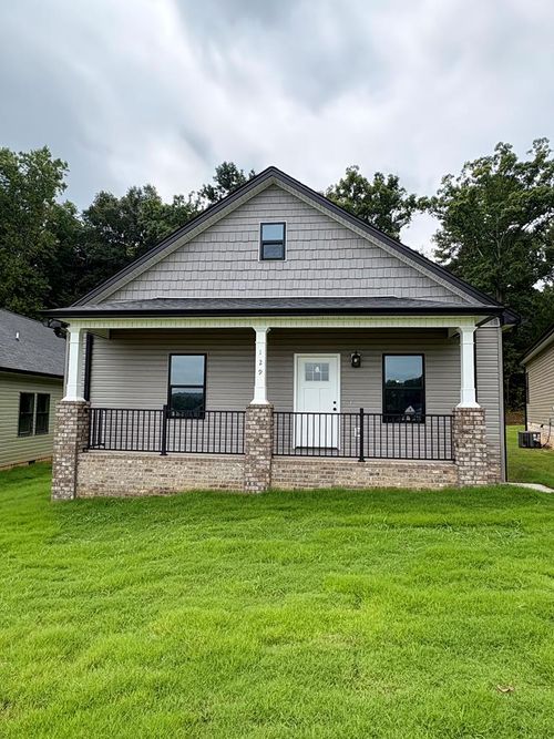 129 Washington St, Dalton, GA, 30721-6762 | Card Image