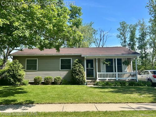 410 North St, Holly, MI, 48442-1215 | Card Image