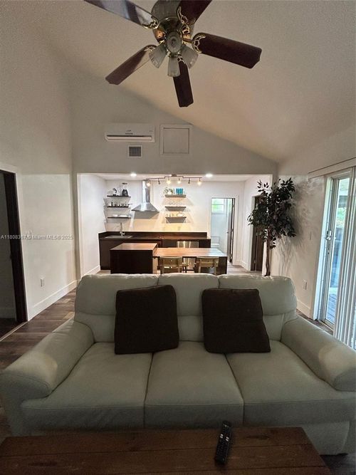 3-1531 Ne 35th St, Oakland Park, FL, 33334-5365 | Card Image