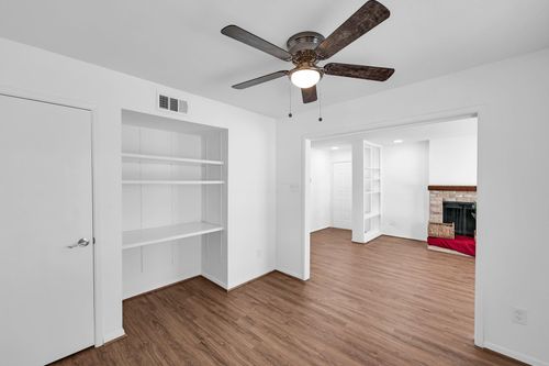 apt-203-2100 Wilcrest Dr, Houston, TX, 77042-2649 | Card Image