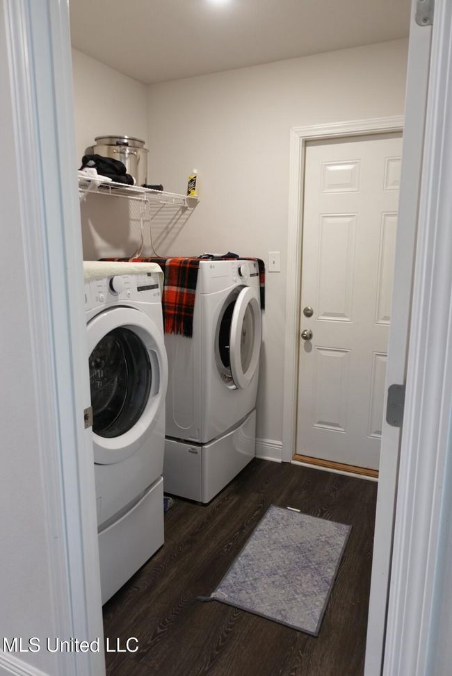 laundry room | Image 22