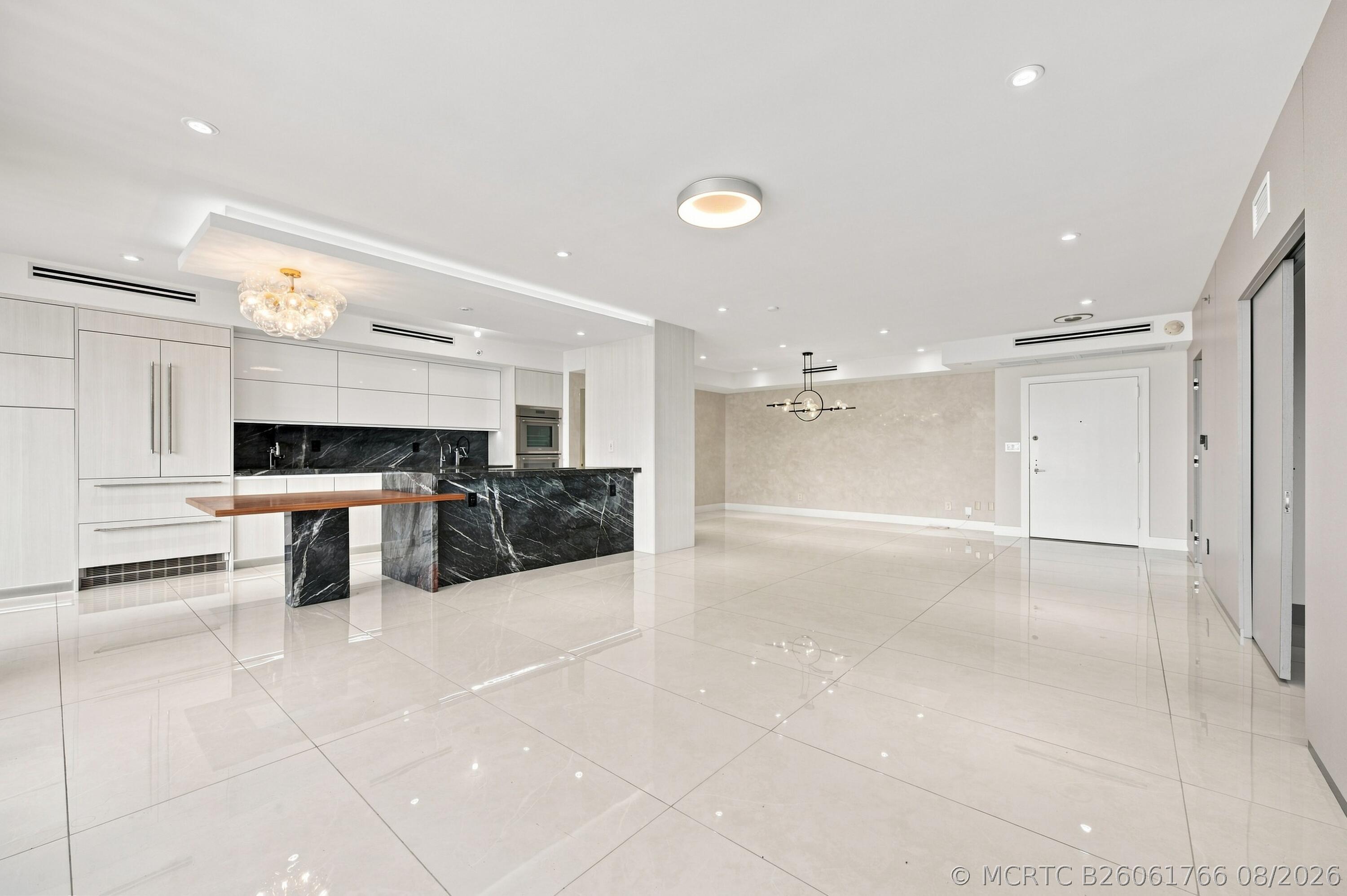 Residential in Aventura 5