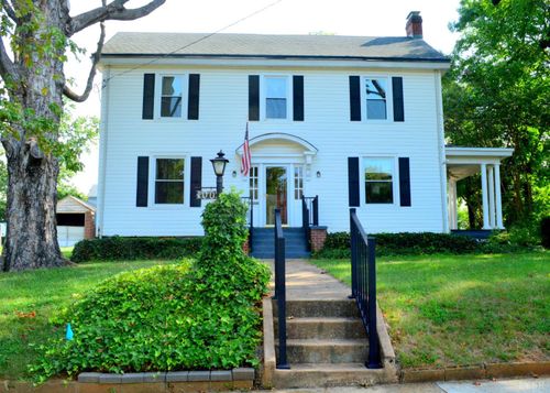 100 Pennsylvania Avenue, Lynchburg, VA, 24502 | Card Image