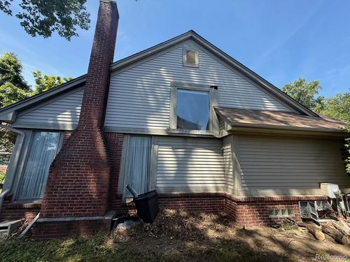 38229 Timberland Dr, Westland, MI, 48185-2687 | Card Image