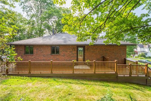 424 N Highland Ave, Oakdale, PA, 15071-1120 | Card Image