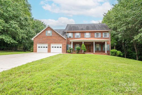 1008 Barrington Dr Ne, Lenoir, NC, 28645-3872 | Card Image