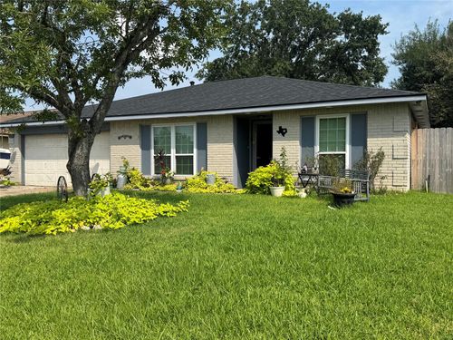 9803 Sparrow St, La Porte, TX, 77571-2543 | Card Image
