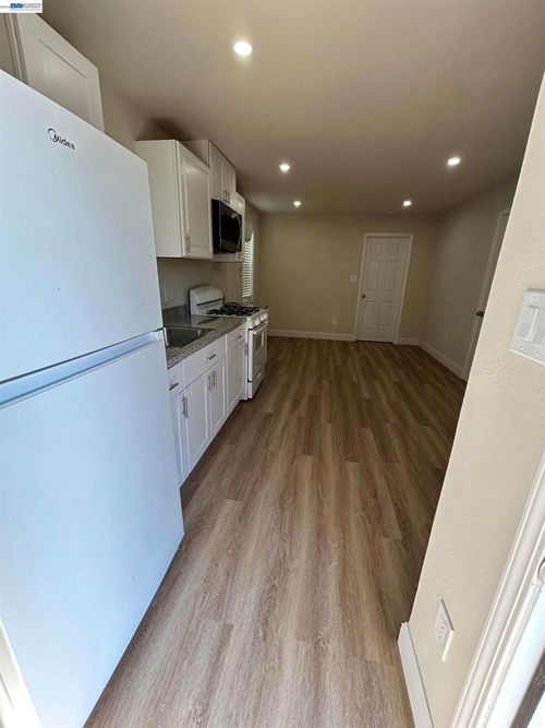 1705 1705 Sutter St, Vallejo, CA, 94590 | Card Image
