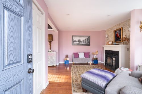 469 Minnieford Ave, Bronx, NY, 10464-1230 | Card Image