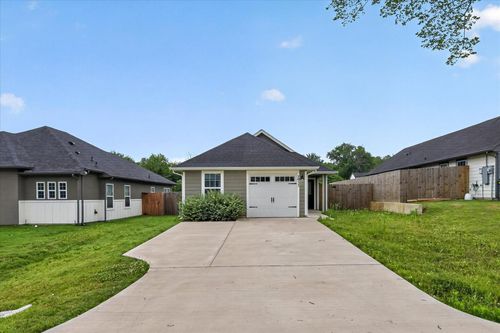 1032 Ray Dr, Denison, TX, 75020-1434 | Card Image