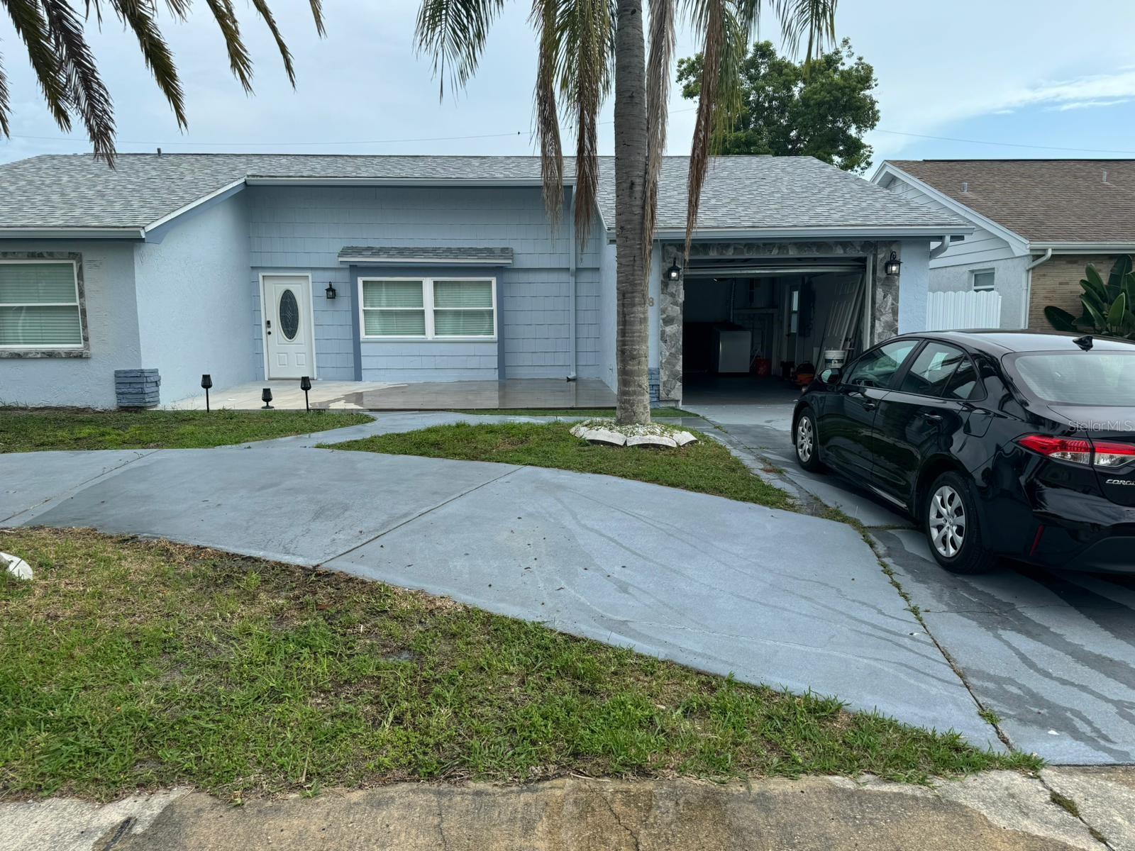 Margate Dr, Holiday, FL 34691