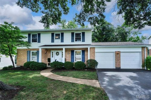 442 Wildwood Pkwy, Ballwin, MO, 63011-2632 | Card Image
