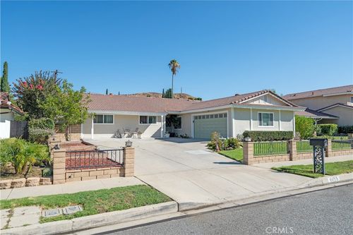 6155 Goshen St, Simi Valley, CA, 93063-3721 | Card Image