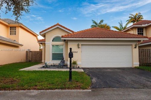6952 Nw 27th Ct, Margate, FL, 33063-2069 | Card Image