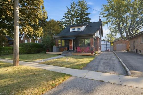 13 Forest Rd, Brantford, ON, N3S6V9 | Card Image