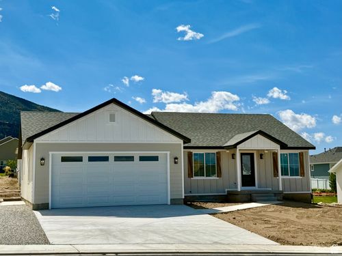 678 E Union St, Manti, UT, 84642-1474 | Card Image