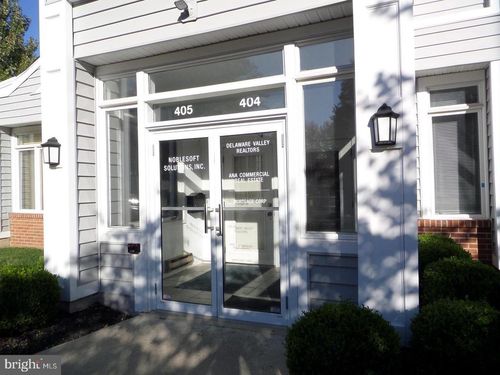 404 Executive Dr, LANGHORNE, PA, 19047-8003 | Card Image