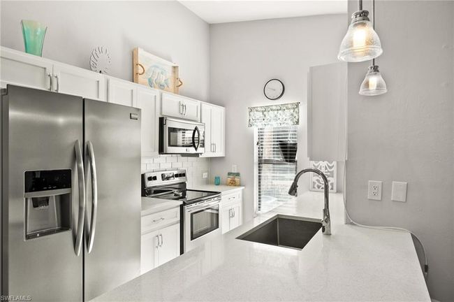 APT-31 - 1413 Sw 51 St Ln, Condo with 2 bedrooms, 2 bathrooms and null parking in CAPE CORAL FL | Image 13