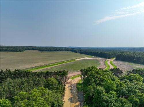 17 Stonebrook Dr, Eleva, WI, 54738 | Card Image