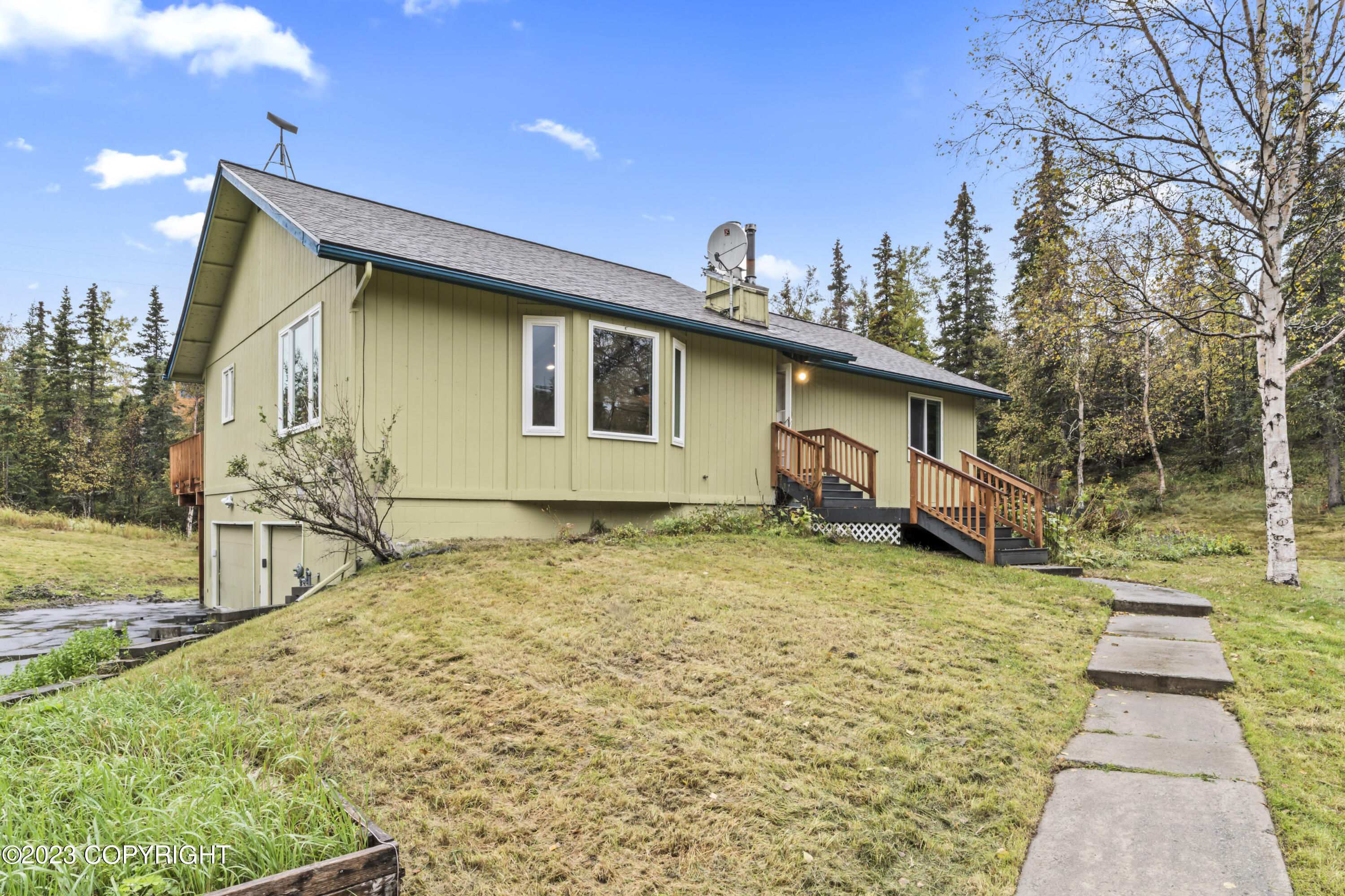 Hampton Dr, Anchorage, AK 99507
