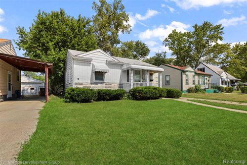 27044 New York St, Inkster, MI, 48141-2526 | Card Image