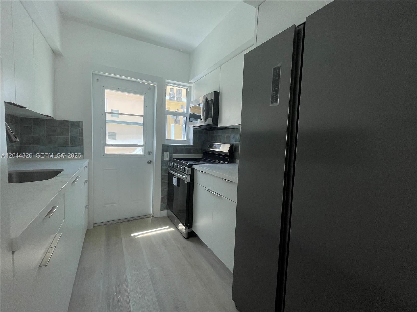 Residential Lease in Miami Beach 4