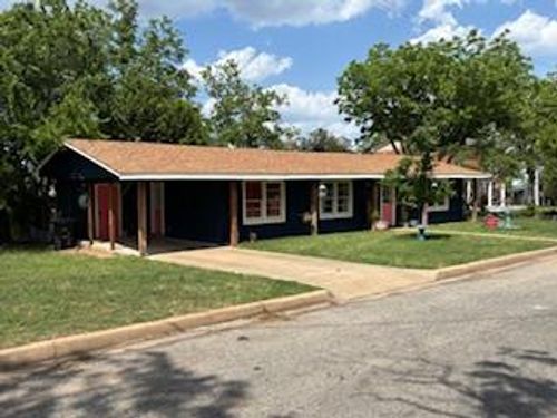 210 E Kettner St, Mason, TX, 76856-4880 | Card Image