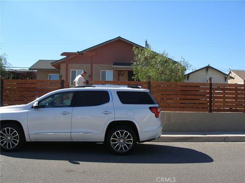 116 W Fredricks St, Barstow, CA, 92311-2746 | Card Image