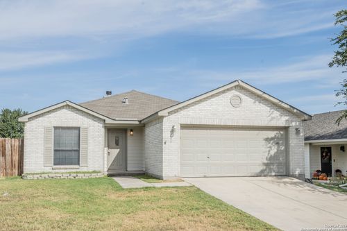 200 Willow Run, Cibolo, TX, 78108-2306 | Card Image