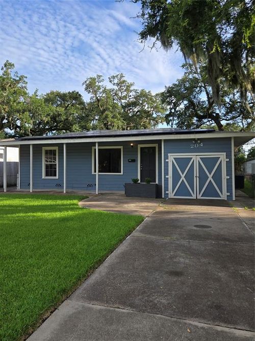 204 Jasmine St, Lake Jackson, TX, 77566-5430 | Card Image