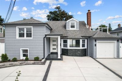 3207 Oceanside Road, House other with 4 bedrooms, 2 bathrooms and null parking in Oceanside NY | Image 2