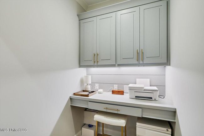 18-122 Seymour Dr | Image 17
