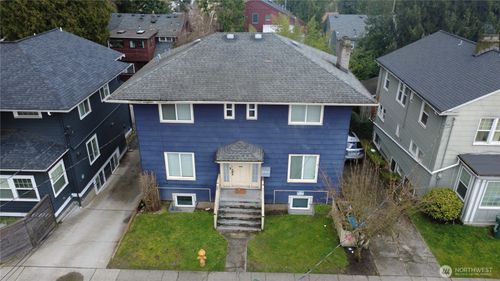 5026 20th Avenue Ne, Seattle, WA, 98105 | Card Image