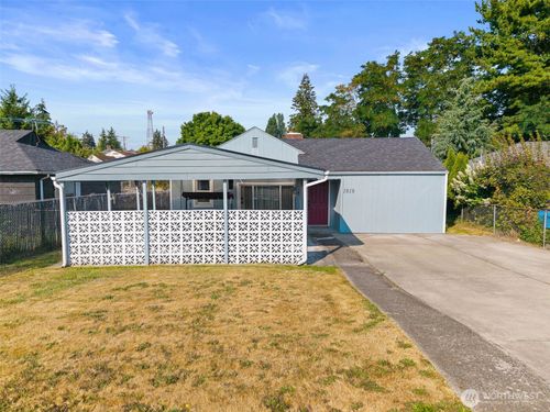 1818 S Hosmer St, Tacoma, WA, 98405-3219 | Card Image