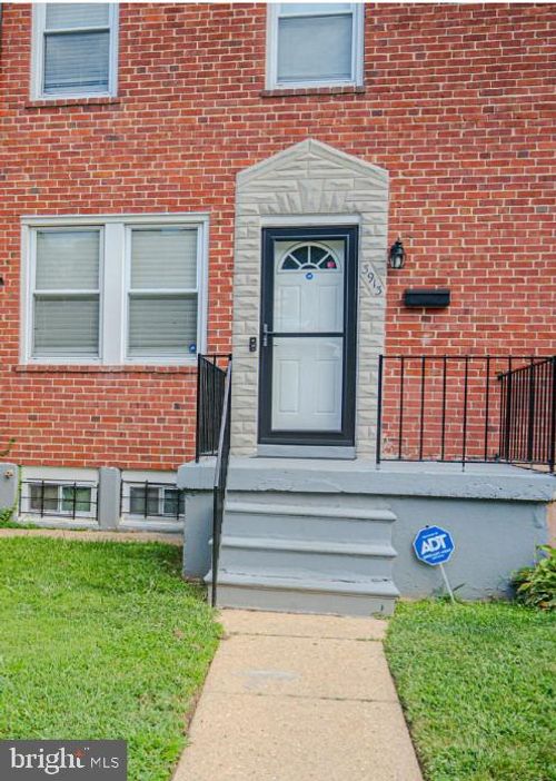 3913 Brehms Ln, BALTIMORE, MD, 21213-1811 | Card Image