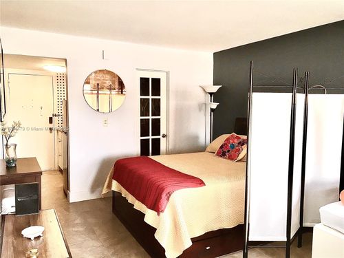 apt-135-6484 Indian Creek Dr, Miami Beach, FL, 33141-5843 | Card Image