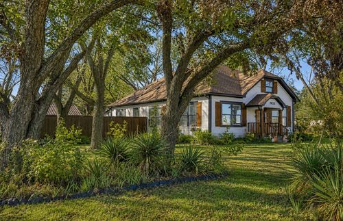 1903 N Weaver St, Gainesville, TX, 76240-2239 | Card Image