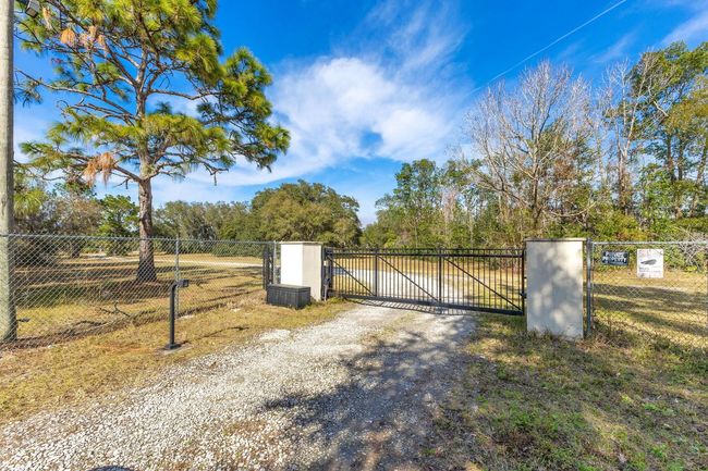 2140 W State Road 46, House other with 1 bedrooms, 2 bathrooms and null parking in GENEVA FL | Image 49